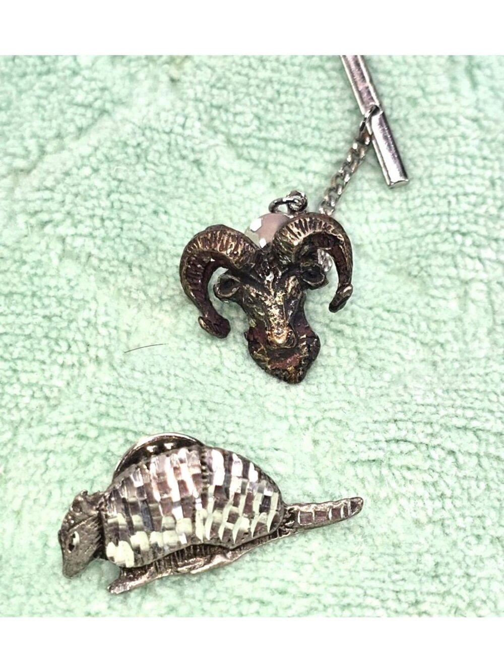 Ram Head Tie Tack & Armadillo Lapel Pin Silver Tone Vintage Set JE361